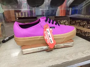 Pink Off The Wall Vans Rubber Shoes With Gumsole