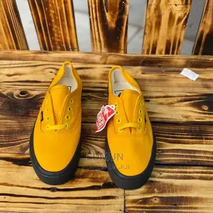 Masterd Yellow Off the Wall Vans