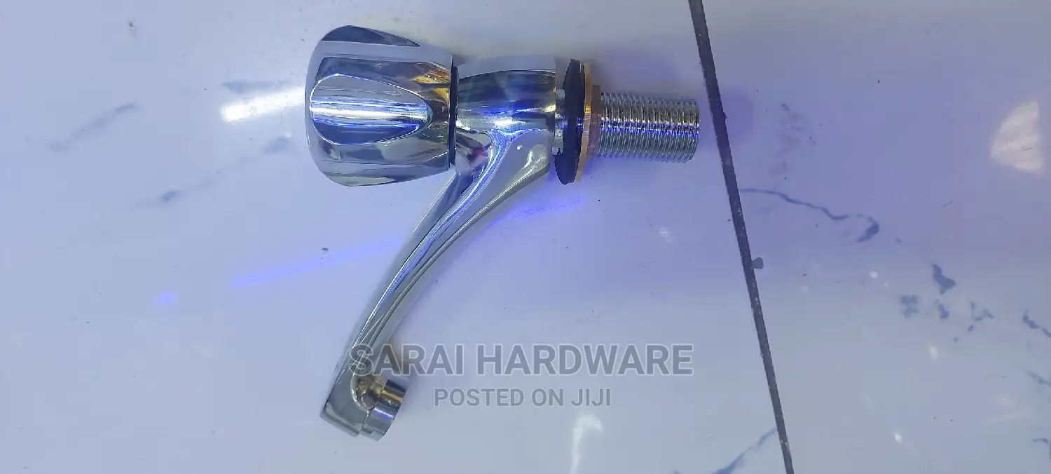 1/2 Turn Pillar Tap