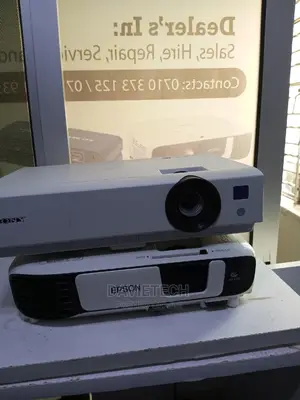 Refurbished EPSON Eb S41- Projector