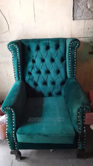 King Chair, Jungle Green in Colour