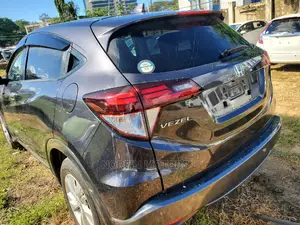 Honda Vezel 2016 Brown
