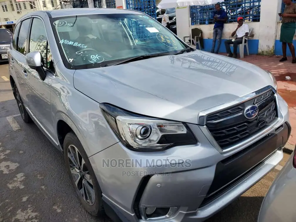 Subaru Forester 2017 Silver