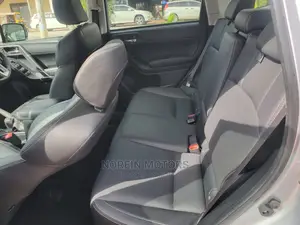 Subaru Forester 2017 Silver