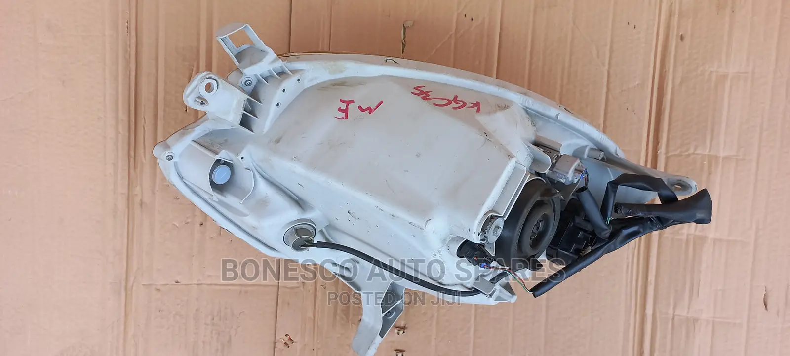 Passo 2012 Headlight