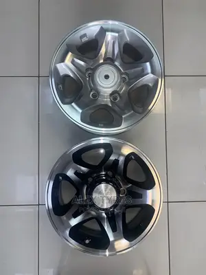 Size 16 Inches Landcruiser Sliver and Black Sliver Rims
