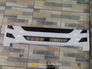 Front Grille NP 700/Isuzu Elf