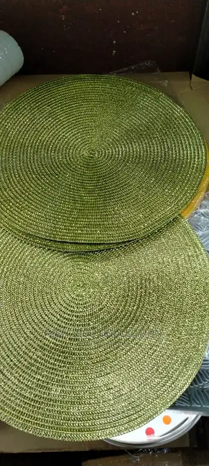 6 Pieces Round Table Mats