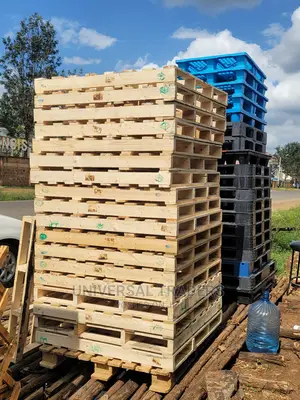 Frame Wood Pallets - HT Approved