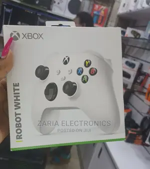 Xbox Series S/X Controller Robot White