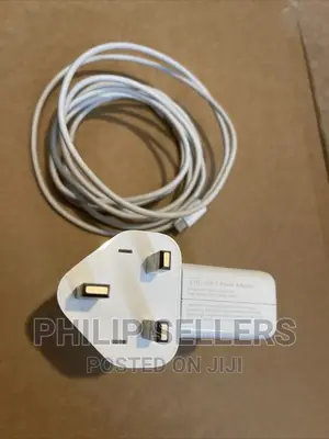 Genuine Apple 61W USB-C Macbook Pro Air Power Adapter Char