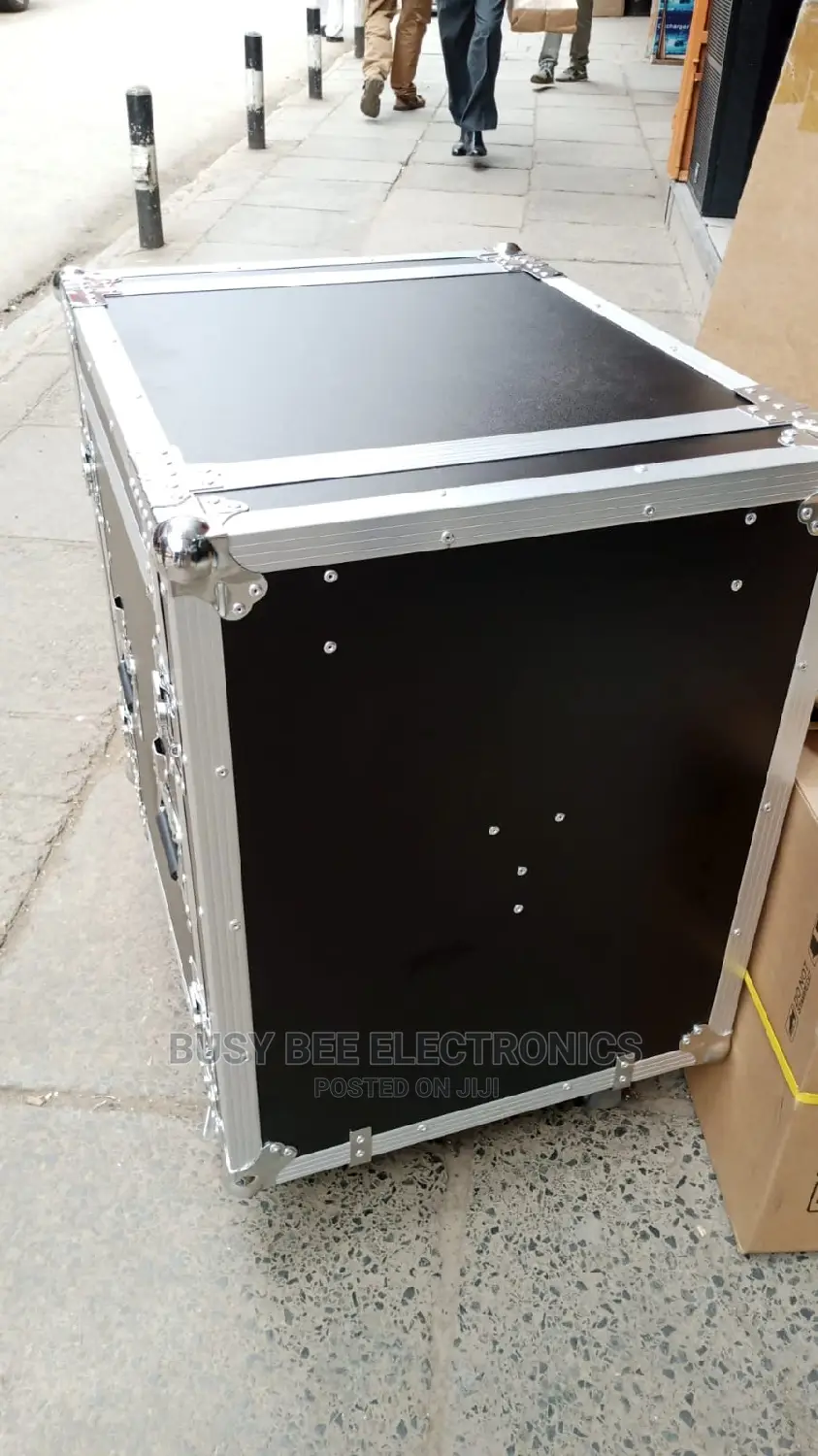 Closed Rack Stand 10u