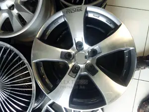 Size 20 Inches Harrier Alloy Rims Set