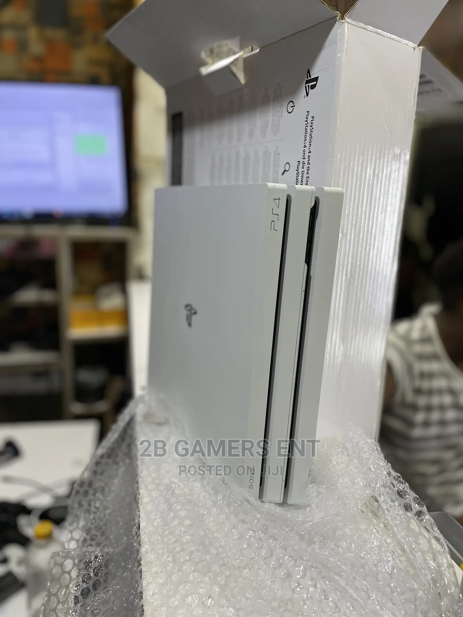 PS4 Pro White, Open Box