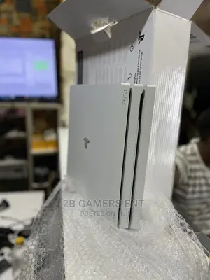 PS4 Pro White, Open Box