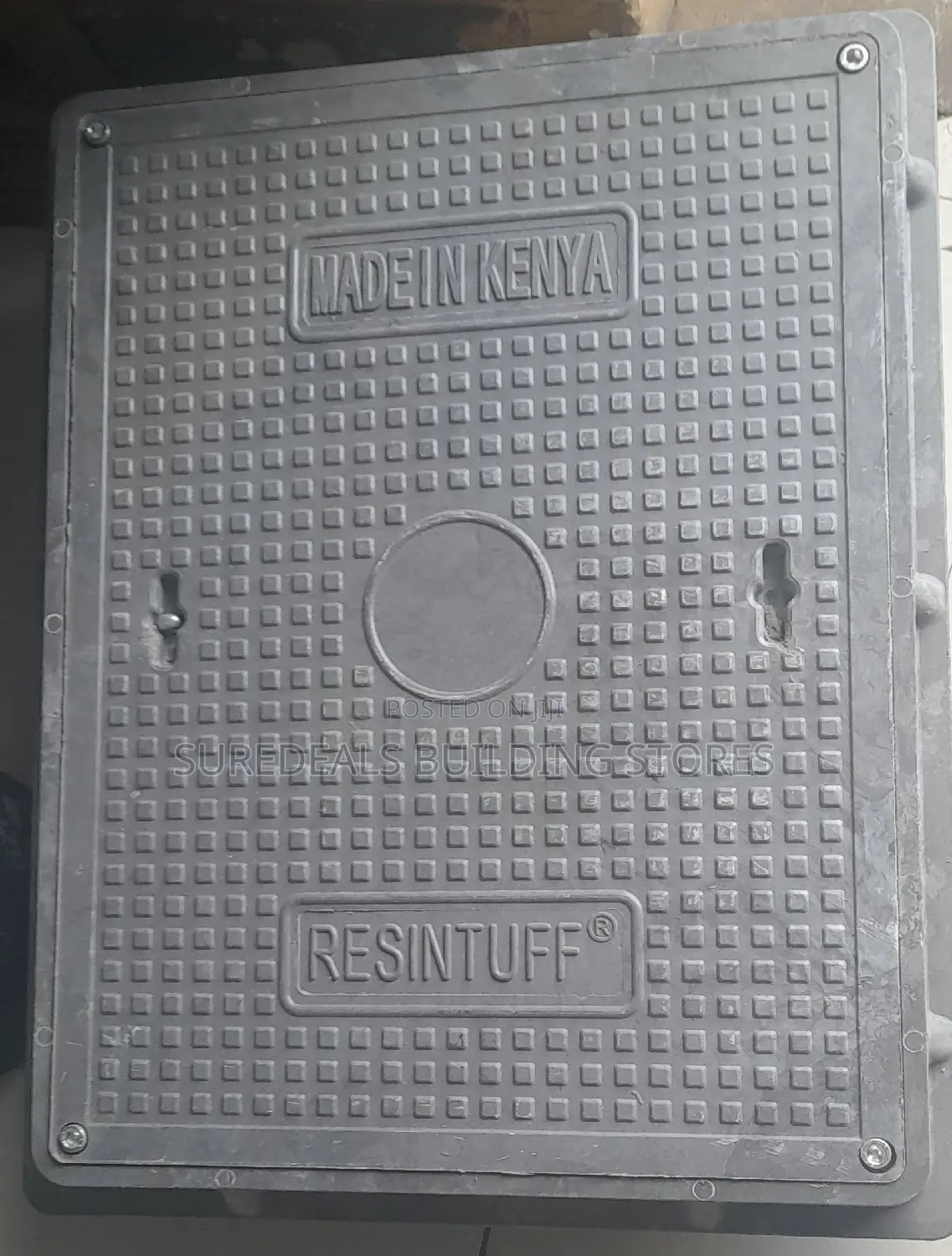 MANHOLE COVER(LOCKABLE)-450mm*600mm