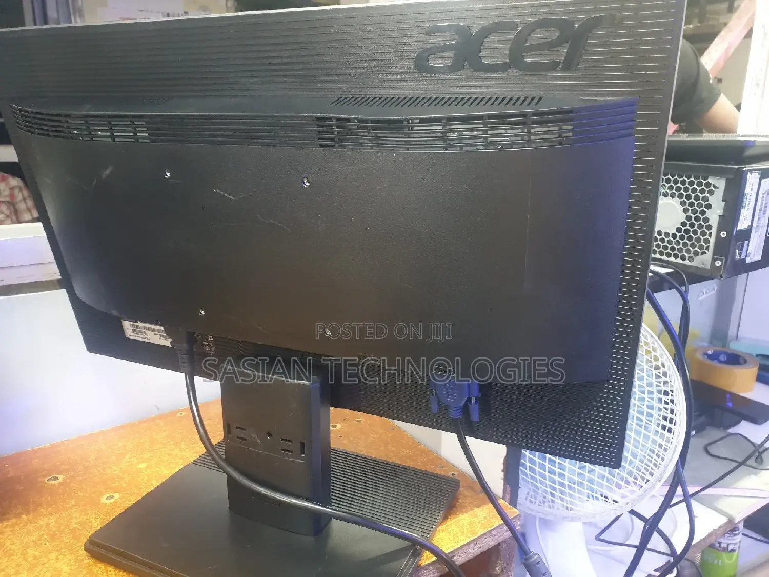 20"Inches Acer TFT