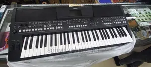 Yamaha PSR-600 Keyboard