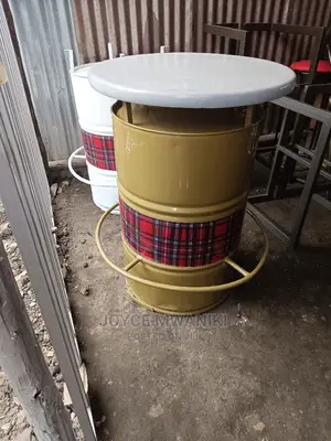 Restaurant Drum Table With Marble Top