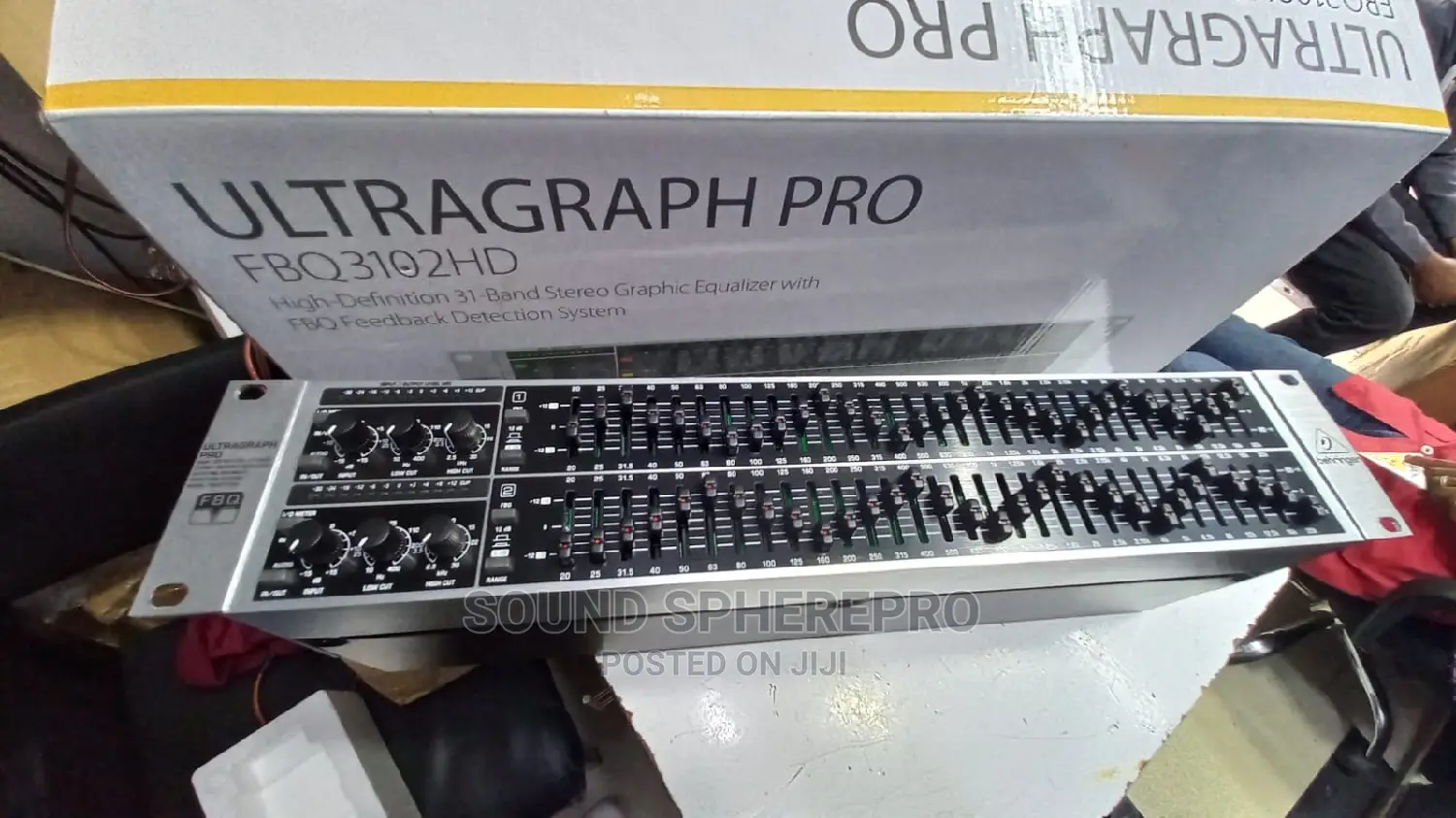 Behringer Ultra Graph Equalizer FBQ3102