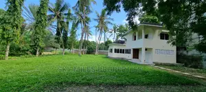 6bdrm Villa in Aloo Drive, Mtwapa for Sale