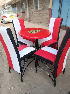 Executive Restaurant Set of 4 Chairs and Table