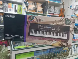 Yamaha PRS-E373 Keyboard