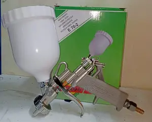 Aerografo Spray Gun With Plastic