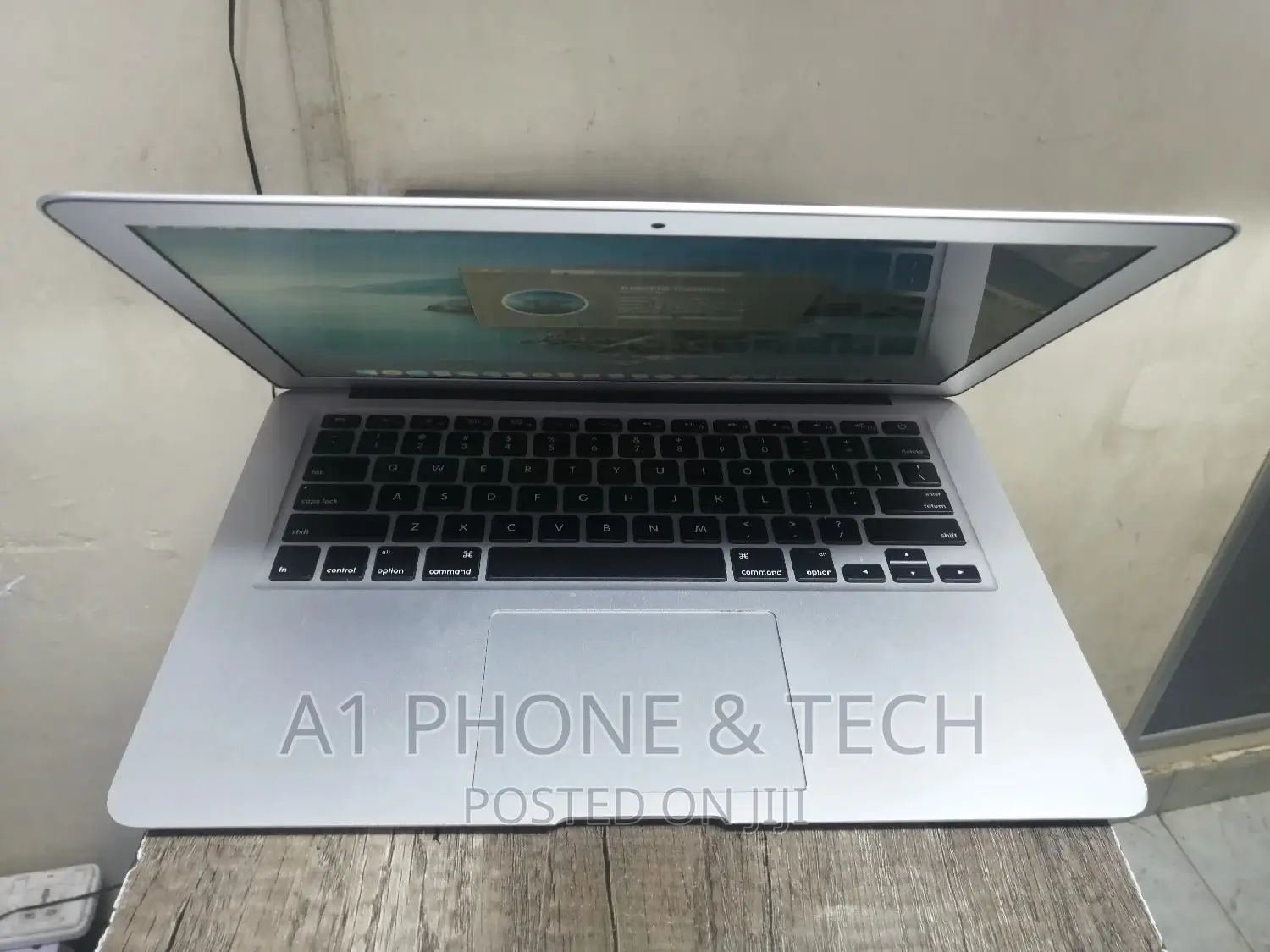 Laptop Apple MacBook Air 8GB Intel Core I5 SSD 128GB