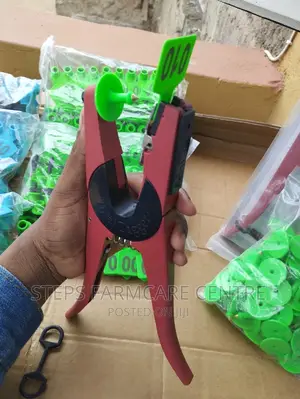 Ear Tagging Machine