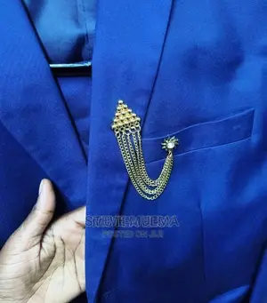 Chain Lapel Pin.