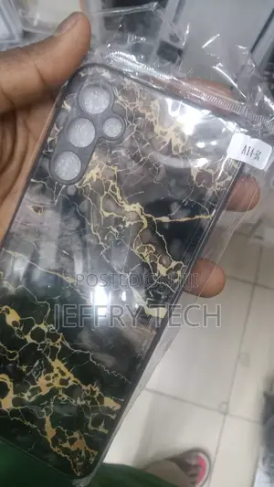 Black Marble iPhone 14 Case