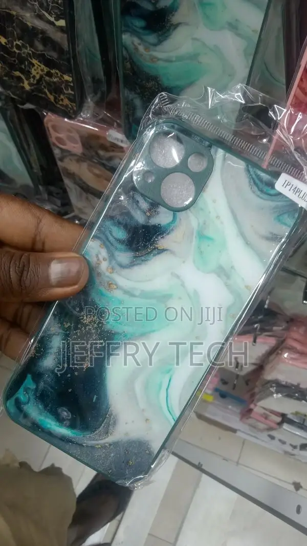 Hard-Shell Case for iPhone 14 Plus -Green White Marble
