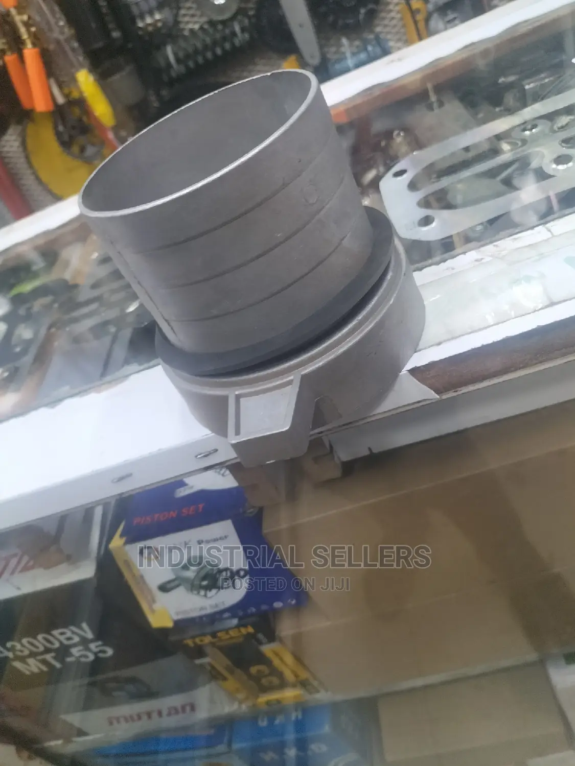 Coupling 4" Pipe to Pump Connector