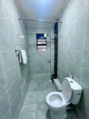 Laureen's One Bedroom Airbnb