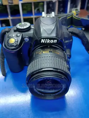 Nikon D3100 Camera With Lens Battery and Charger