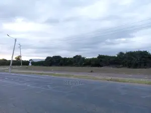 Prime Ruai 5acre Land Touching Tarmac