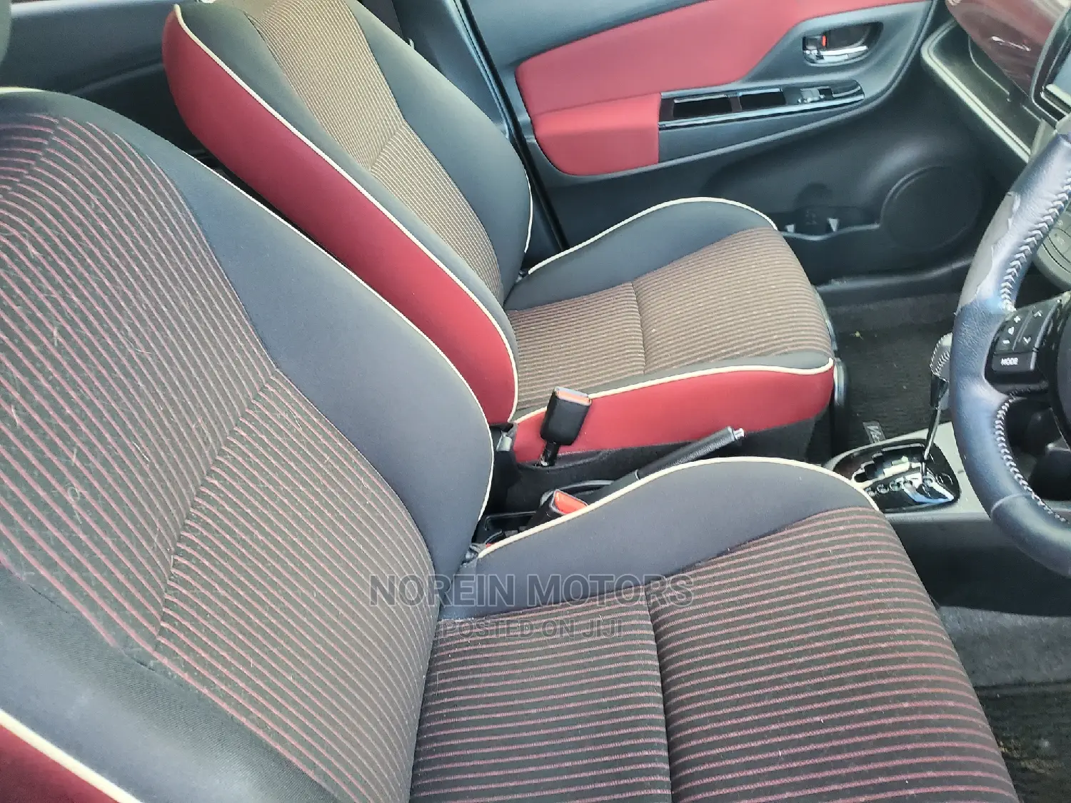 Toyota Vitz 2016 Red