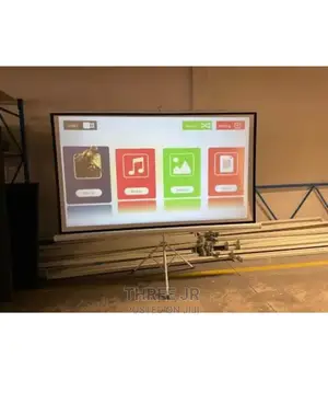 Easy to Set Up Tripod Projection Screens