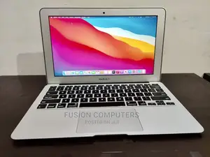 Laptop Apple MacBook Air 4GB Intel Core I5 SSD 128GB