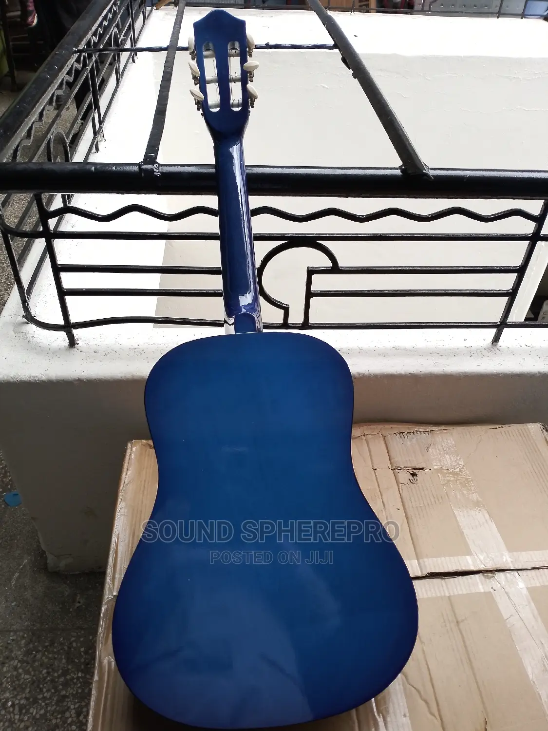 Accoustic Guita Size 36