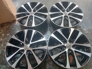 Size 18 Inches Harrier Alloy Rims Set