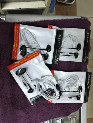 Dr Lee Wired Earphones