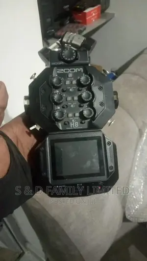 Zoom H8 Recorder