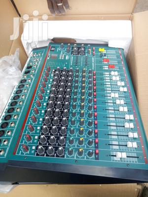 Professional Powered Mixer Martin Audio 12 Channels