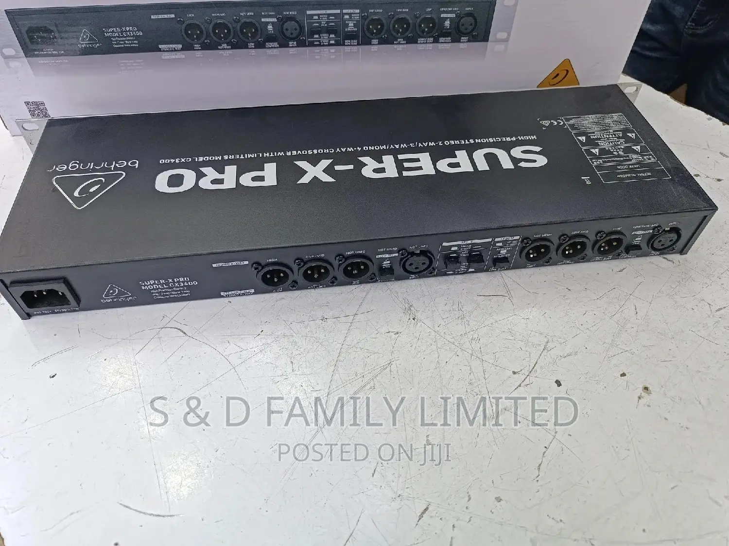 Behringer External Crossover CX3400