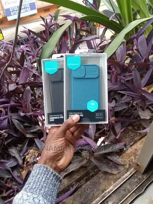 iPhone 13/14 Nillkin Camshield Case/Cover