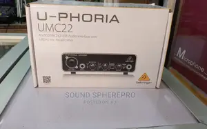 Behringer U-Phoria UMC 22 Audio Interface