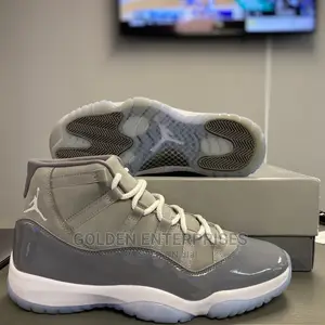 Air Jordan 11 Cool Grey