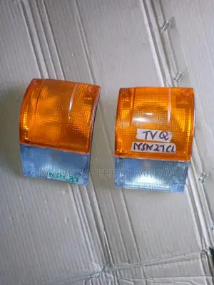 Cornerlamp Nissan E24/E27/Caravan/Qd32